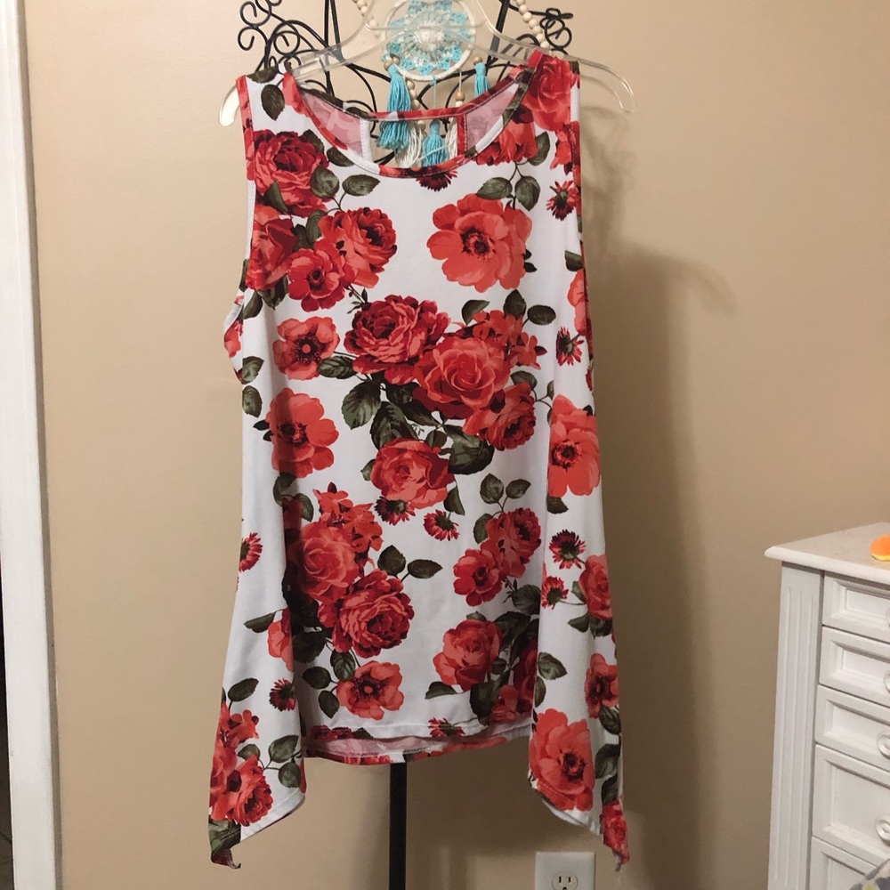 Floral shark bite tank top